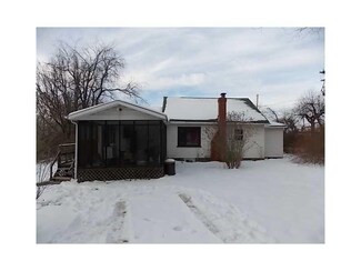 470 Textor Hill Rd, Evans City, PA 16033