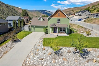 1001 Mesa Place, Entiat, WA 98822