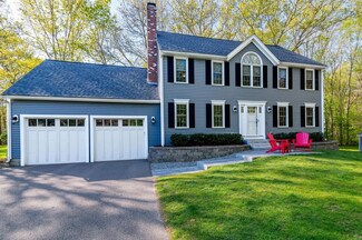 1 Garrett Dr, Norton, MA 02766