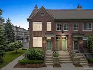 1474 Crimson Way Unit 13, Walled Lake, MI 48390