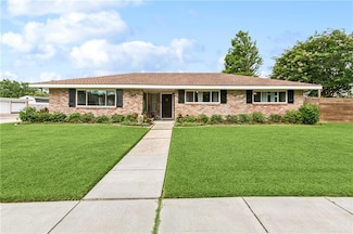41 Derbes Dr, Gretna, LA 70053