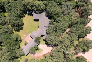 2215 California Ln, Arlington, TX 76015