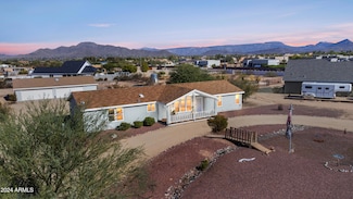 2724 W Blue Eagle Ln, New River, AZ 85086