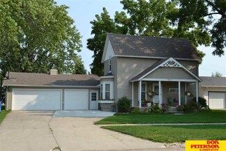 504 E Main St, Hartington, NE 68739