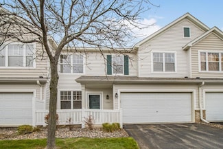 1562 Liberty Cir Unit 2403, Shakopee, MN 55379