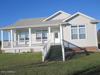 97 Jr Gore Dr, Tabor City, NC 28463