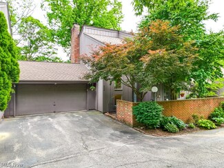 996 Canyon View Rd Unit 404H, Northfield, OH 44067