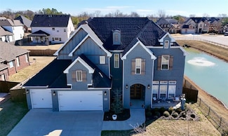 5703 S 59th St, Rogers, AR 72758
