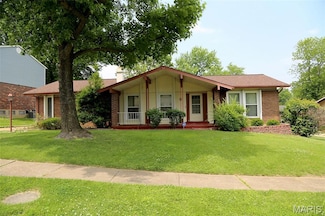 12713 Partridge Run Dr, Florissant, MO 63033