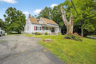 69 Delavergne Ave, Wappingers Falls, NY 12590
