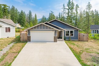 6143 Shamrock Rd, Maple Falls, WA 98266