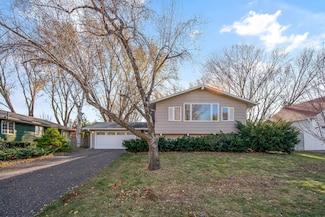 9117 34th Ave N, New Hope, MN 55427