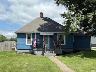 975 Old W Locust St, Canton, IL 61520