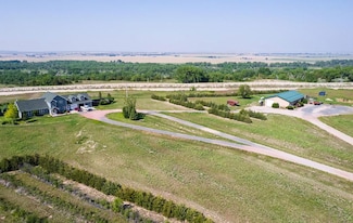 2960 Lingle Veteran Rd, Lingle, WY 82223