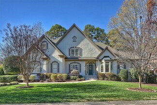 18801 Maplecroft Lake Ln, Davidson, NC 28036