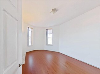 761 39th St, Brooklyn, NY 11232