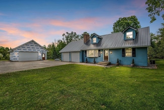 W4593 Old 352 Rd, Stephenson, MI 49887