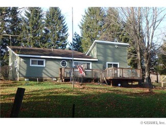 13999 King Rd, Sterling, NY 13156