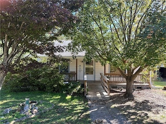 604 N Montgomery St, Clarksville, AR 72830