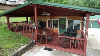 5275 Glass Cir, Osage Beach, MO 65065