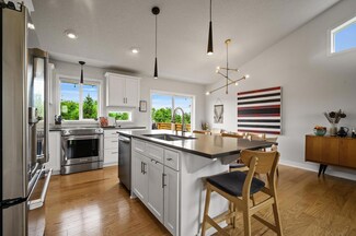 31780 Newport Curve, Lindstrom, MN 55045