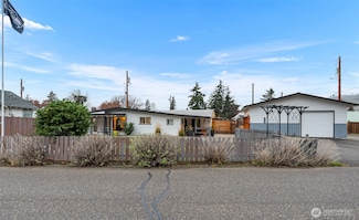 211 Riverfront Dr, Cashmere, WA 98815