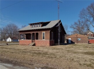 101 E Madison St, Toledo, IL 62468
