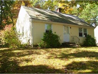 54 Uncatena Ave, Worcester, MA 01606