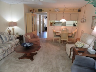 835 18th St Unit 404, Vero Beach, FL 32960