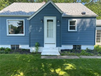 189 Ellis Ave, Hermitage, PA 16148