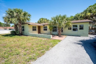 371 W 34th St, Riviera Beach, FL 33404