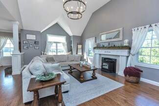 70 Cortland Ave, Weare, NH 03281