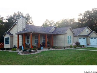 8785 Heinz Rd, New Douglas, IL 62074