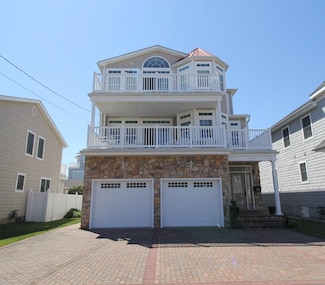 320 E 3rd Ave, Wildwood, NJ 08260
