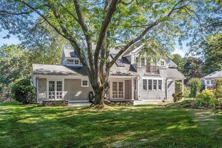 7 Highwood Rd, Manchester, MA 01944