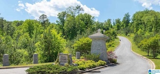 1 Cross Creek Dr, Odenville, AL 35120