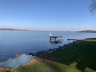 4378 S Jordan Dr Unit 13, Mc Farland, WI 53558
