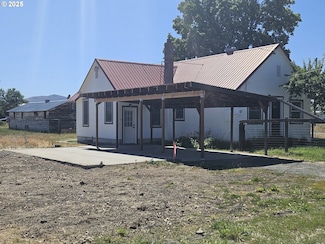 2604 15th St, Baker City, OR 97814
