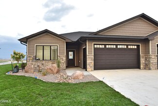 6201 Tyler Pkwy, Bismarck, ND 58503