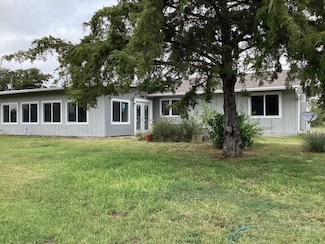 10 Petersons 3, Lewellen, NE 69147