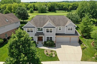 2128 Beaver Creek Dr, Vernon Hills, IL 60061