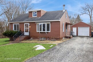 5217 W Beach Ave, McHenry, IL 60050
