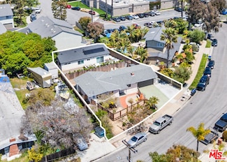 326 Hamilton St, Costa Mesa, CA 92627