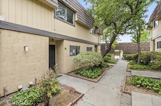 10401 Shaw St Unit 402, Oakland, CA 94605