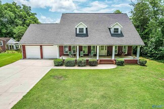 311 Hodges St, Scottsboro, AL 35768