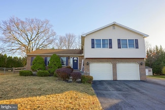 1022 Boeshore Cir, Reading, PA 19605