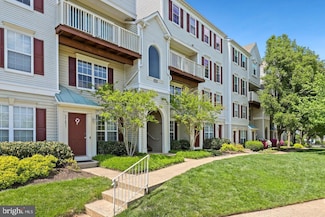 21895 Elkins Terrace Unit 301, Sterling, VA 20166