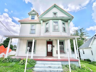 857 Byron St, Huntington, IN 46750