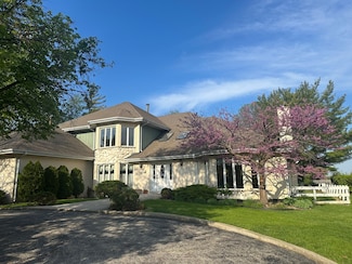 8301 Cambridge Ct, Downers Grove, IL 60516
