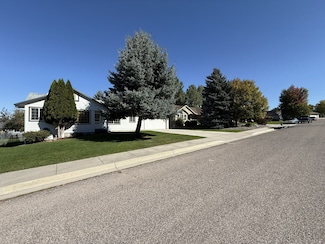 2412 Garland Dr, Missoula, MT 59803